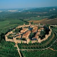 /images/packages/italy/castellinainchianti-monteriggioni-castle-500.jpg