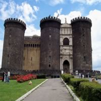 /images/packages/italy/naples-castellomaschioangioino-500.jpg