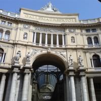 /images/packages/italy/naples-galleriaumbertoexterior-500.jpg