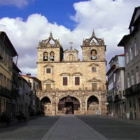 /images/packages/portugal/braga-secathedral-500.jpg