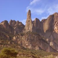 Barcelona &amp; Montserrat: semi-private with pickup &amp; skip-the-line