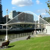 /images/packages/spain/bilbao-calatravabridgeview-500.jpg