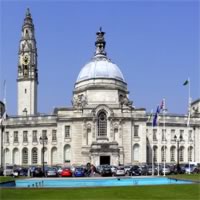 /images/packages/wales/cardiff-cardiffcityhall-500.jpg