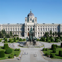 /images/packages1/austria/vienna-mariatheresiensquareandmuseum-500.jpg
