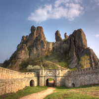 /images/packages1/bulgaria/sofia-belogradchikfortress-500.jpg