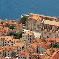 /images/packages1/croatia/dubrovnik-oldtownhousesview-500.jpg
