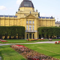 /images/packages1/croatia/zagreb-artpavillon-500.jpg