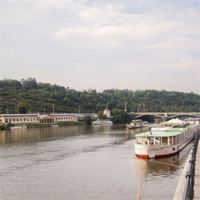 /images/packages1/czech_republic/prague-vltavariverboat-500.jpg