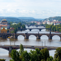 /images/packages1/czech_republic/prague-vltavariverbrigesview-500.jpg