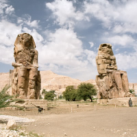 /images/packages1/egypt/hurghada-colossiofmemnon-500.jpg