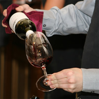 /images/packages1/england/england-winetaste-500.jpg
