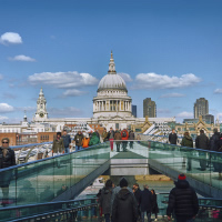 /images/packages1/england/london-stpaulscathedralview-500.jpg