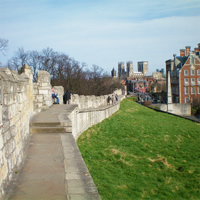 /images/packages1/england/york-citywalls-500.jpg