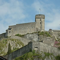 /images/packages1/france/lourdes_chateau_fort-500.jpg