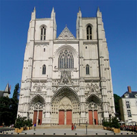 /images/packages1/france/nantes-cathedralfront-500.jpg