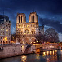 /images/packages1/france/paris-notredamenight-500.jpg