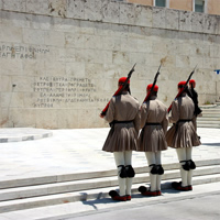/images/packages1/greece/athens-changingoftheguardsceremony-500.jpg