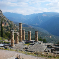 /images/packages1/greece/delphi-apollostempleruins-500.jpg