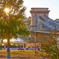/images/packages1/hungary/budapest-danubebridgesunsetview-500.jpg
