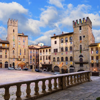 /images/packages1/italy/arezzo-piazzagrandeview-500.jpg