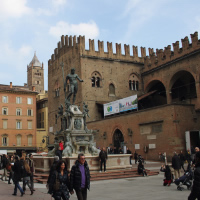 /images/packages1/italy/bologna-palazzodireenzo-500.jpg
