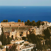 /images/packages1/italy/taormina-cityaerialview-500.jpg