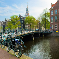 /images/packages1/netherlands/amsterdam-canalbridgeandbikes-500.jpg