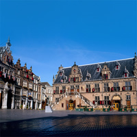 /images/packages1/netherlands/nijmegen-greatmarket-500.jpg