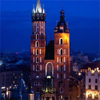 /images/packages1/poland/krakow-churchatnight-500.jpg