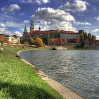 /images/packages1/poland/krakow-cityshoreline-500.jpg