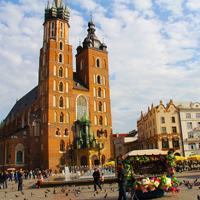 /images/packages1/poland/krakow-oldtownview-500.jpg