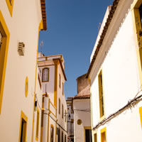 /images/packages1/portugal/evora-buildingsview-gi6694-500.jpg