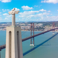 /images/packages1/portugal/lisbon-april25thbridge-500.jpg