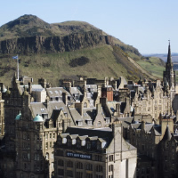 /images/packages1/scotland/edinburgh-oldtownview-500.jpg