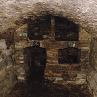 /images/packages1/scotland/edinburgh-undergroundvaultscloseup-500.jpg