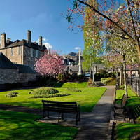 /images/packages1/scotland/sc-pitlochry-townsquare-500.jpg