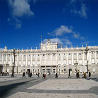 /images/packages1/spain/madrid-royalpalacecourtyard-500.jpg