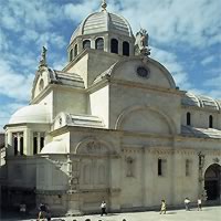 /images/sightseeing/croatia/sibenik-stjamescathedral-500.jpg