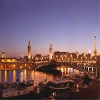 /images/sightseeing/france/paris-bateauxparisiensdinnernight-500.jpg