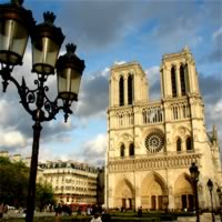 /images/sightseeing/france/paris-notredamesight-500.jpg