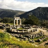 /images/sightseeing/greece/athens-delphioracleview-500.jpg